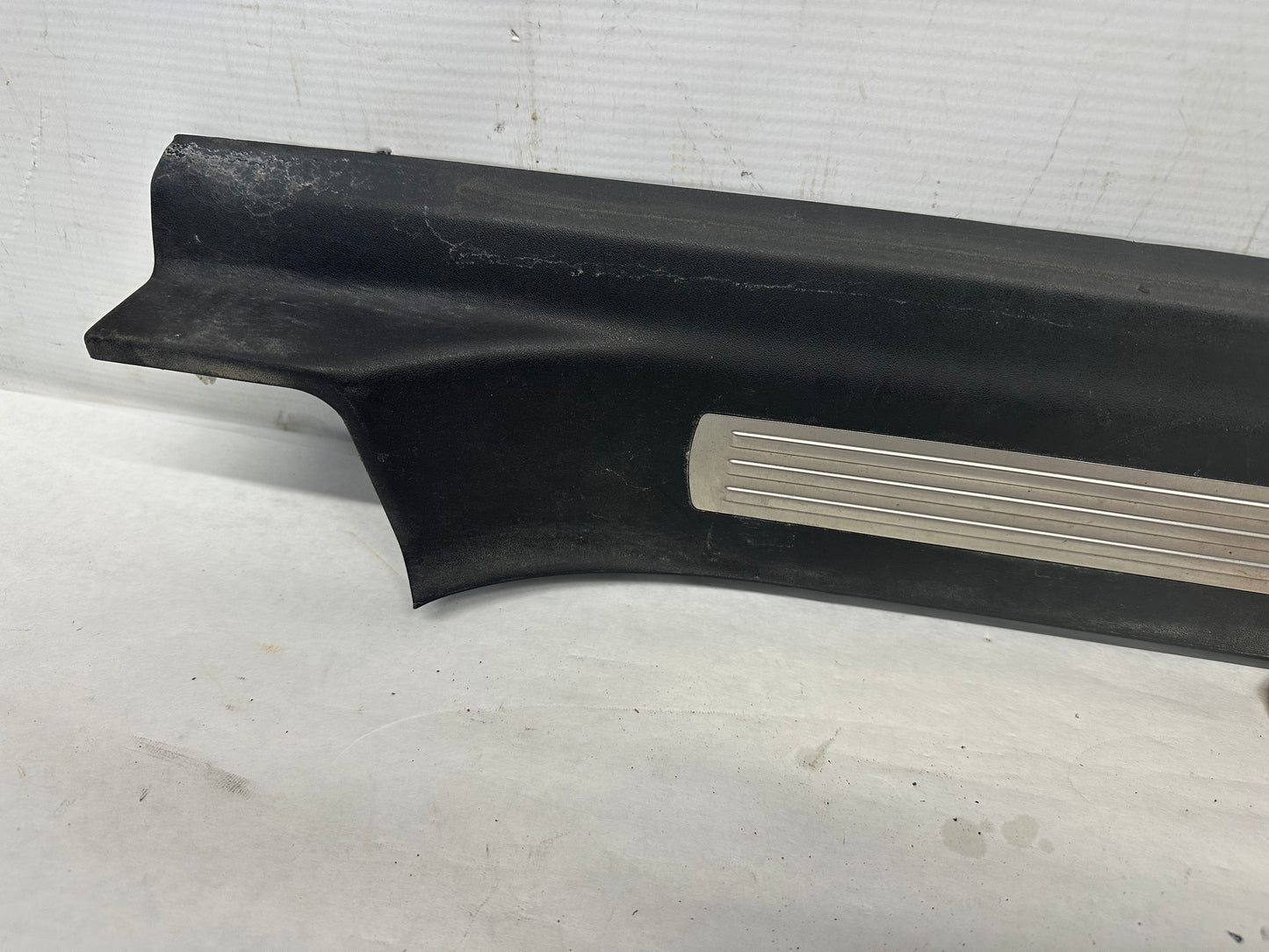 2014 Chevy Caprice PPV RH Passenger Rear Scuff Sill Plate Panel Trim OEM - Day's Parts Yard