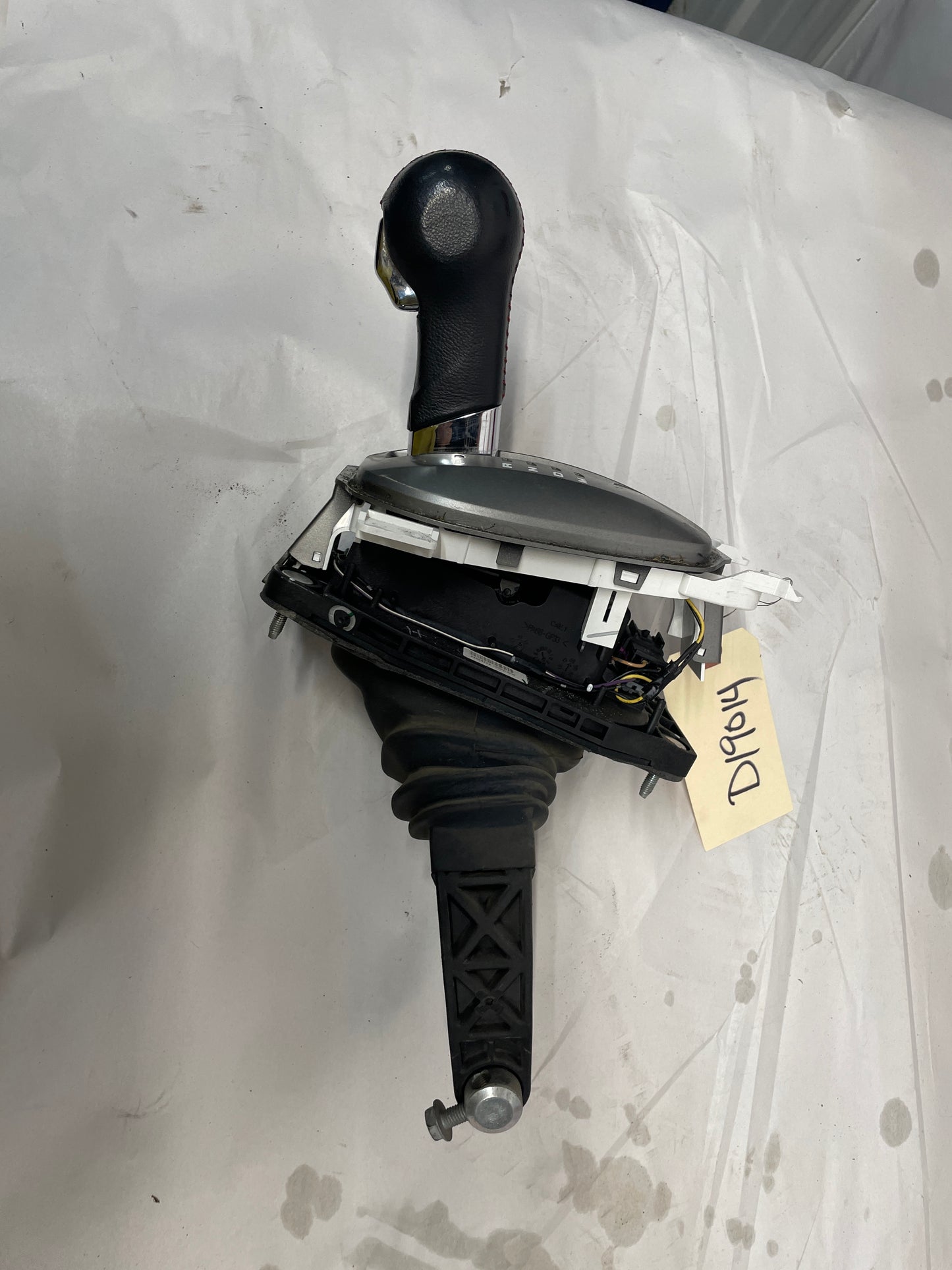 2014 Chevy Camaro ZL1 Automatic Shifter OEM - Day's Parts Yard