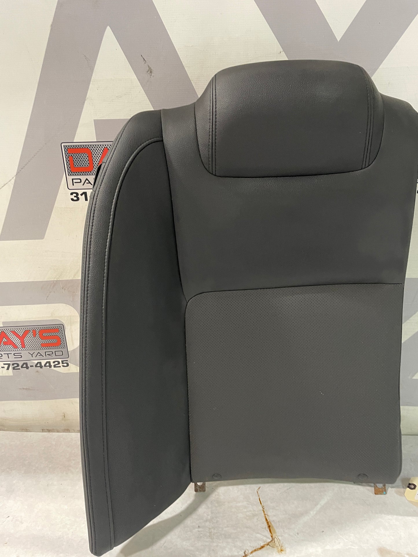 2009 Pontiac G8 Base Rear Seat Top RH Passenger Section OEM - Day's Parts Yard