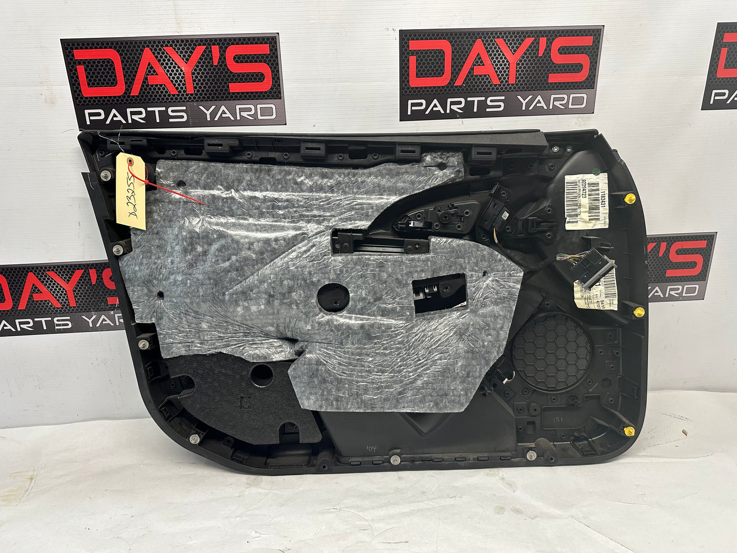 2014 Chevy Caprice PPV RH Passenger Front Interior Door Panel OEM - Day's Parts Yard