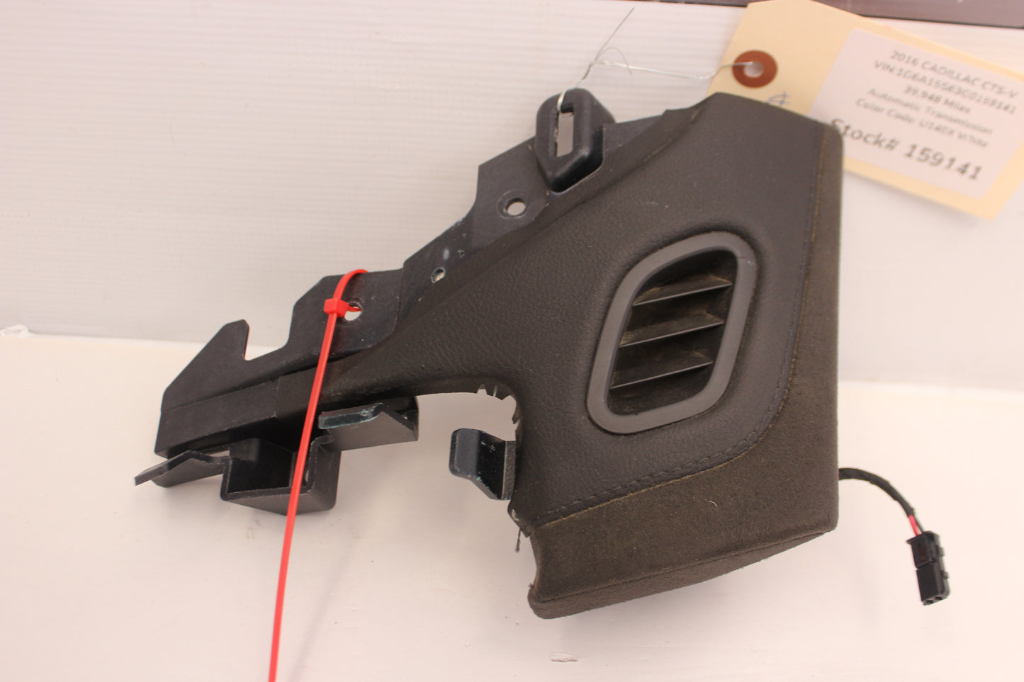 2016 Cadillac CTS-V Dash Board Vent Trim Suede OEM - Day's Parts Yard