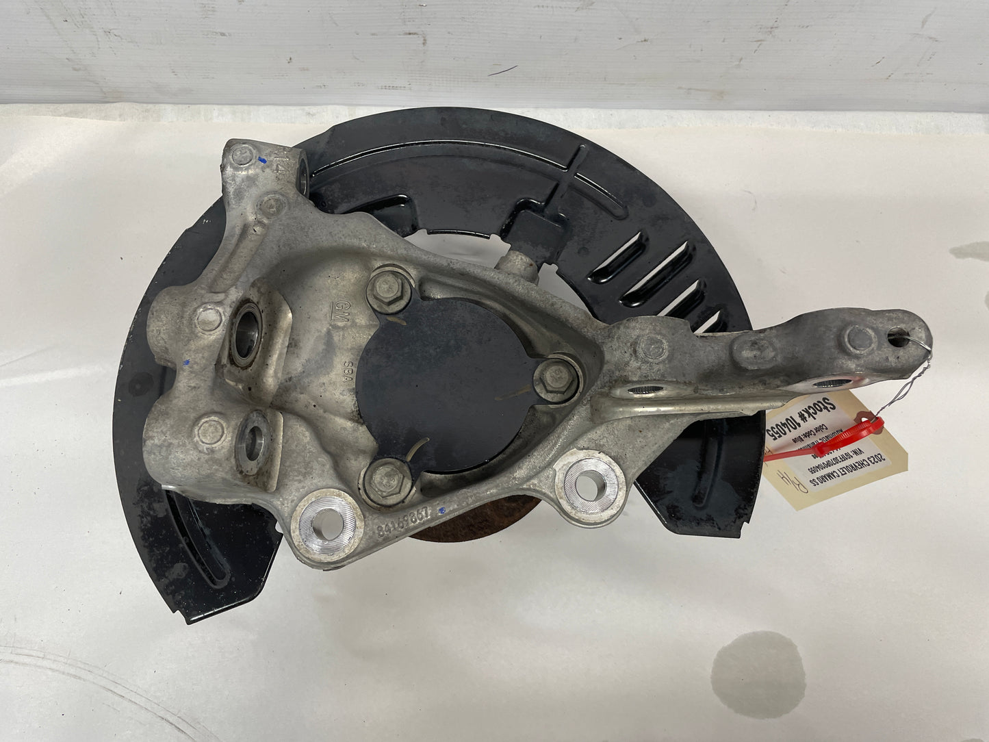 2023 Chevy Camaro SS RH Passenger Front Spindle Knuckle Hub OEM - Day's Parts Yard