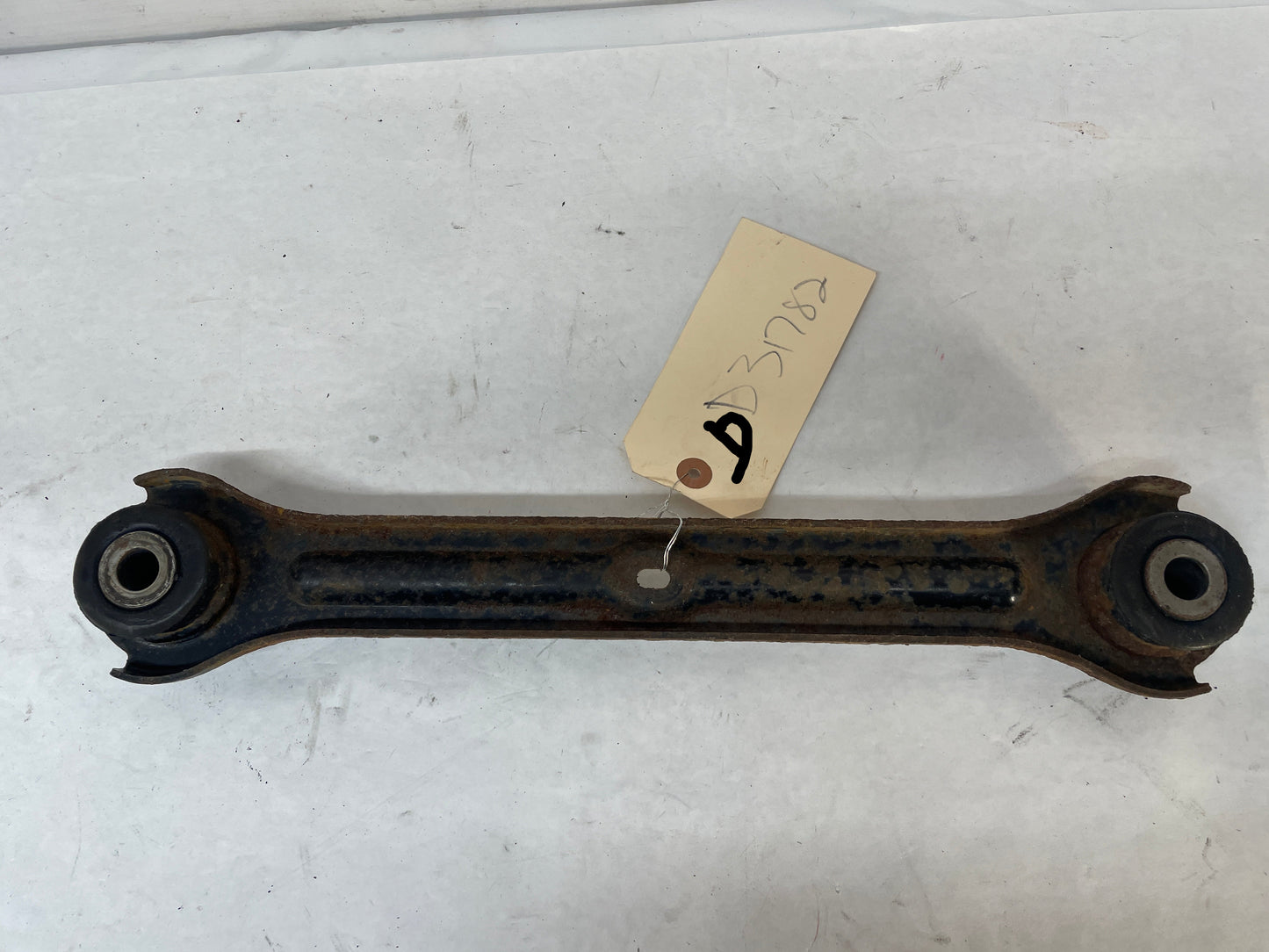2009 Pontiac G8 GT LH Driver Rear Suspension Adjuster Link Control Arm OEM - Day's Parts Yard
