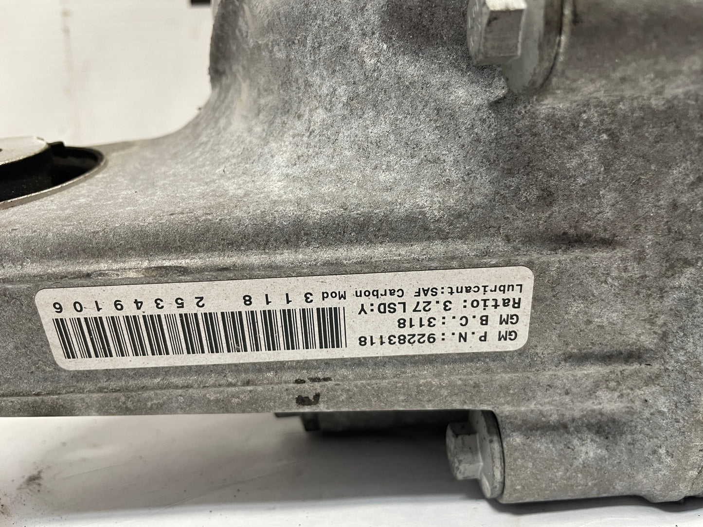 2016 Chevy SS Sedan Rear End Axle Carrier Rearend Diff Differential 3.27 LSD OEM - Day's Parts Yard