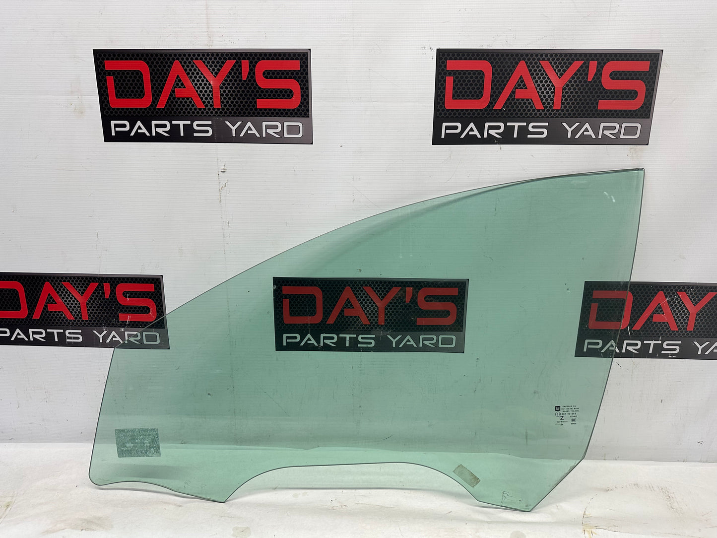 2014 Chevy Caprice PPV LH Driver Front Door Window Glass OEM - Day's Parts Yard