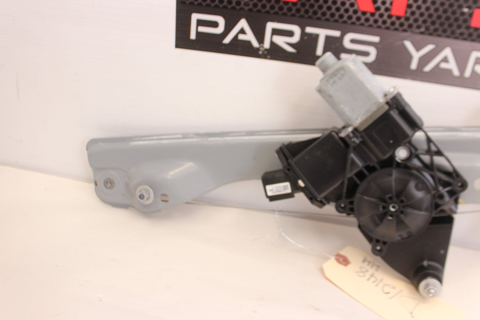 2018 Cadillac CTS-V Rear LH Driver Window Regulator Motor OEM - Day's Parts Yard