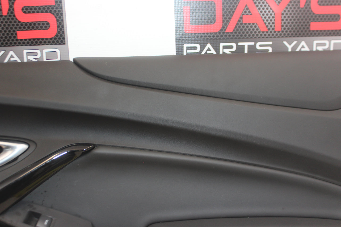 2021 Chevy Camaro SS RH Passenger Door Panel OEM - Day's Parts Yard
