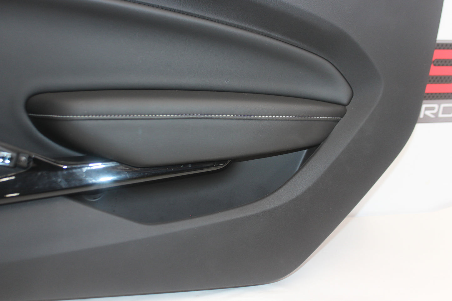 2021 Chevy Camaro SS RH Passenger Door Panel OEM - Day's Parts Yard