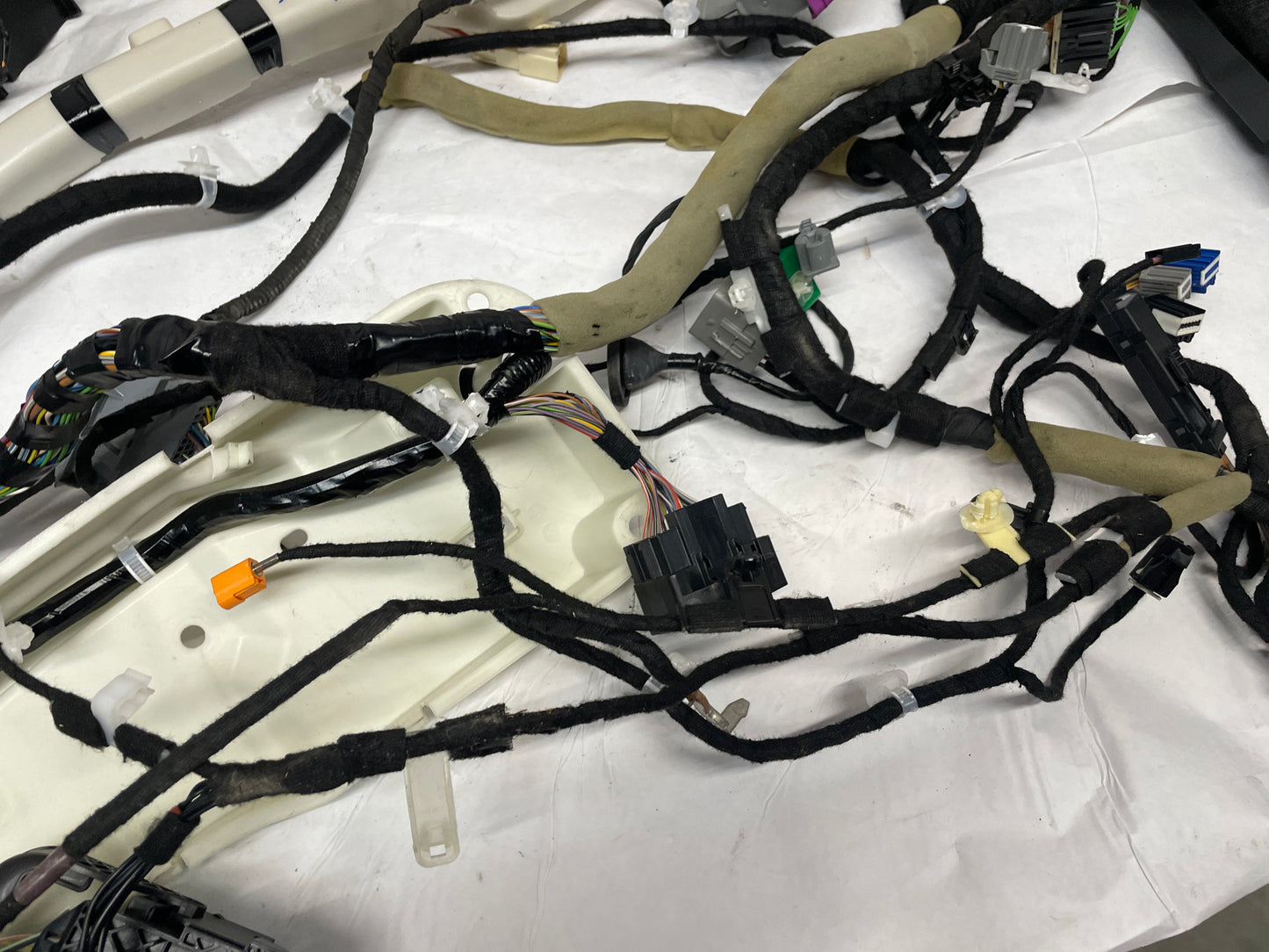 2016 Chevy SS Sedan Body Chassis Wire Wiring Harness Assembly OEM - Day's Parts Yard