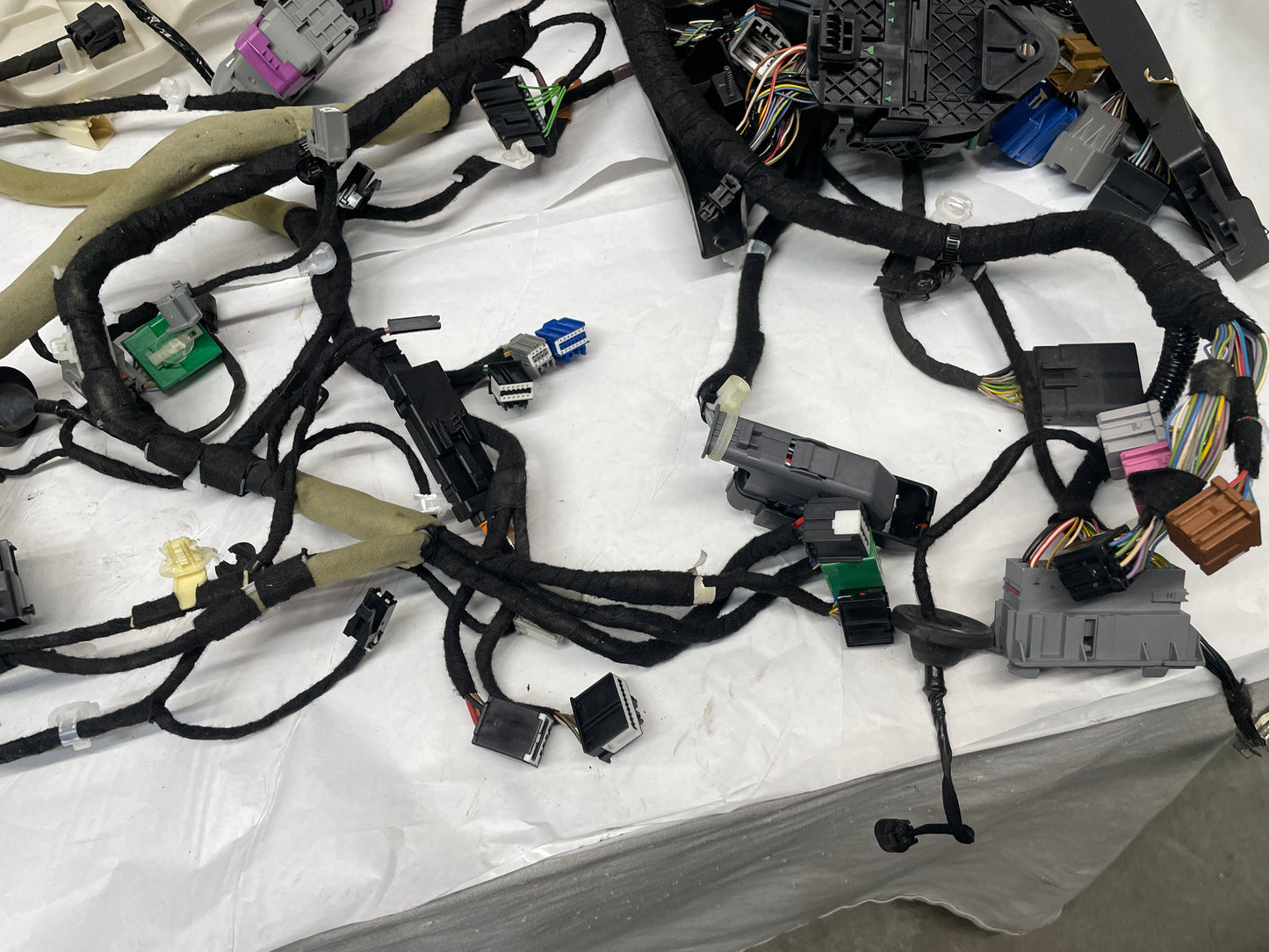 2016 Chevy SS Sedan Body Chassis Wire Wiring Harness Assembly OEM - Day's Parts Yard