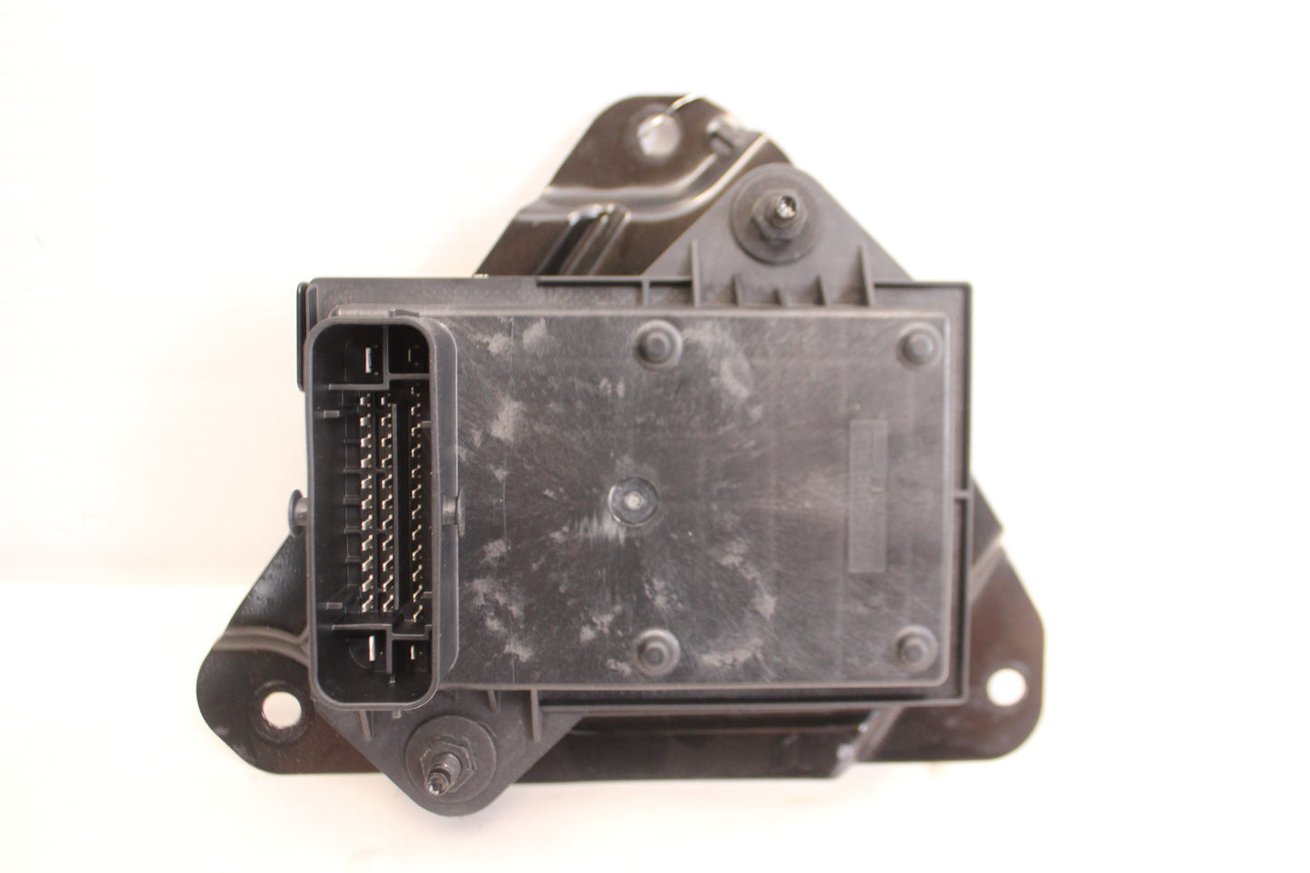 2018 Cadillac CTS-V Electrical Stabilizer ECU Control Module w/ Bracket OEM - Day's Parts Yard