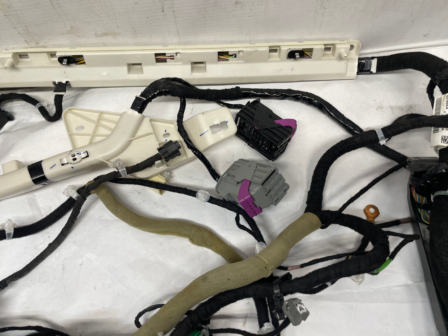 2016 Chevy SS Sedan Body Chassis Wire Wiring Harness Assembly OEM - Day's Parts Yard