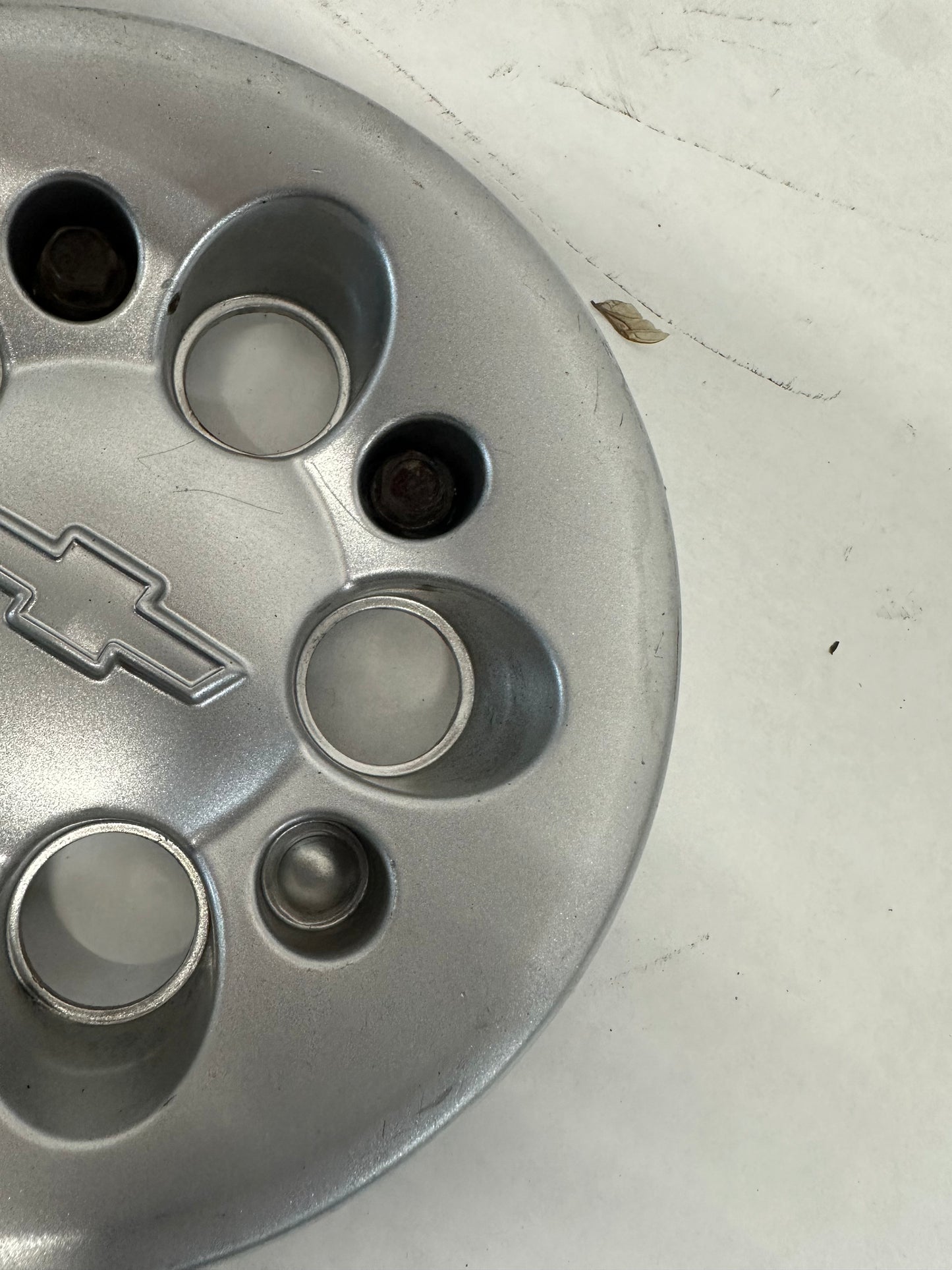 2014 Chevy Caprice PPV Wheel Hub Center Cap Silver OEM - Day's Parts Yard