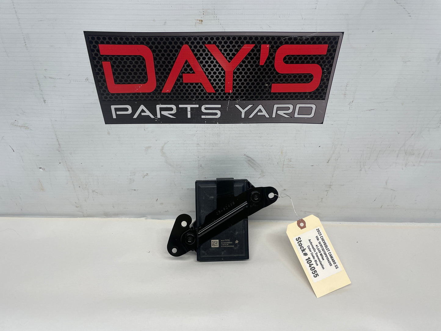 2023 Chevy Camaro SS Traction Control Module w/ Bracket OEM - Day's Parts Yard