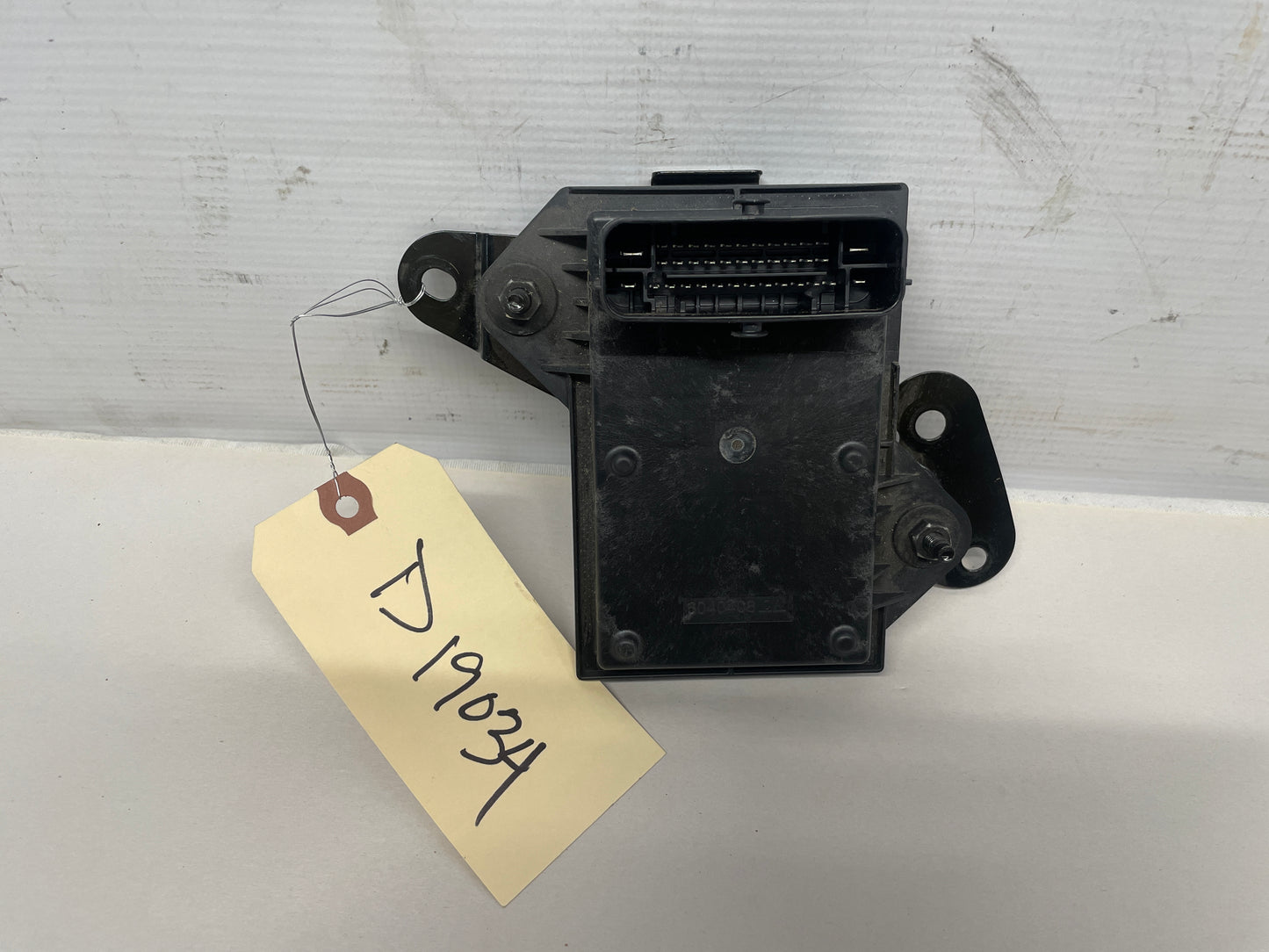2023 Chevy Camaro SS Traction Control Module w/ Bracket OEM - Day's Parts Yard