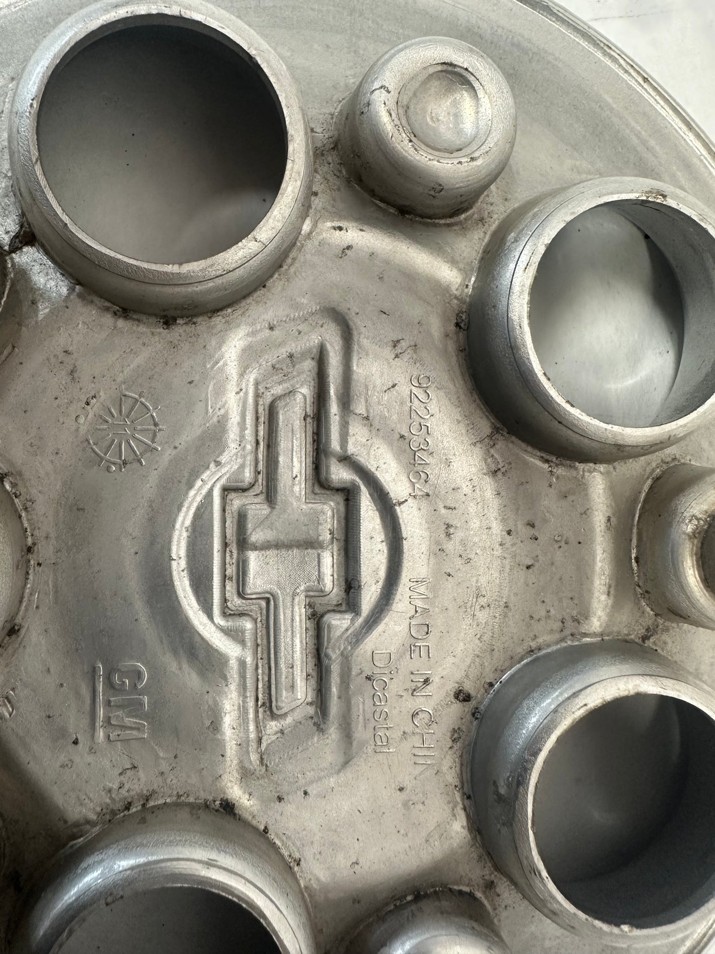 2014 Chevy Caprice PPV Wheel Hub Center Cap Silver OEM - Day's Parts Yard
