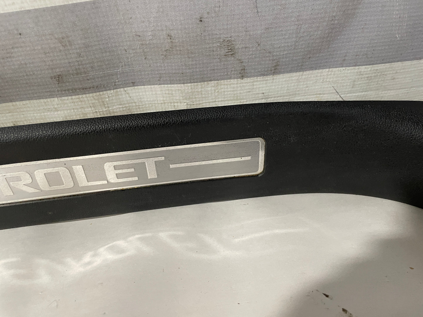 2018 Chevy Suburban LT Front LH Driver Door Sill Plate OEM - Day's Parts Yard