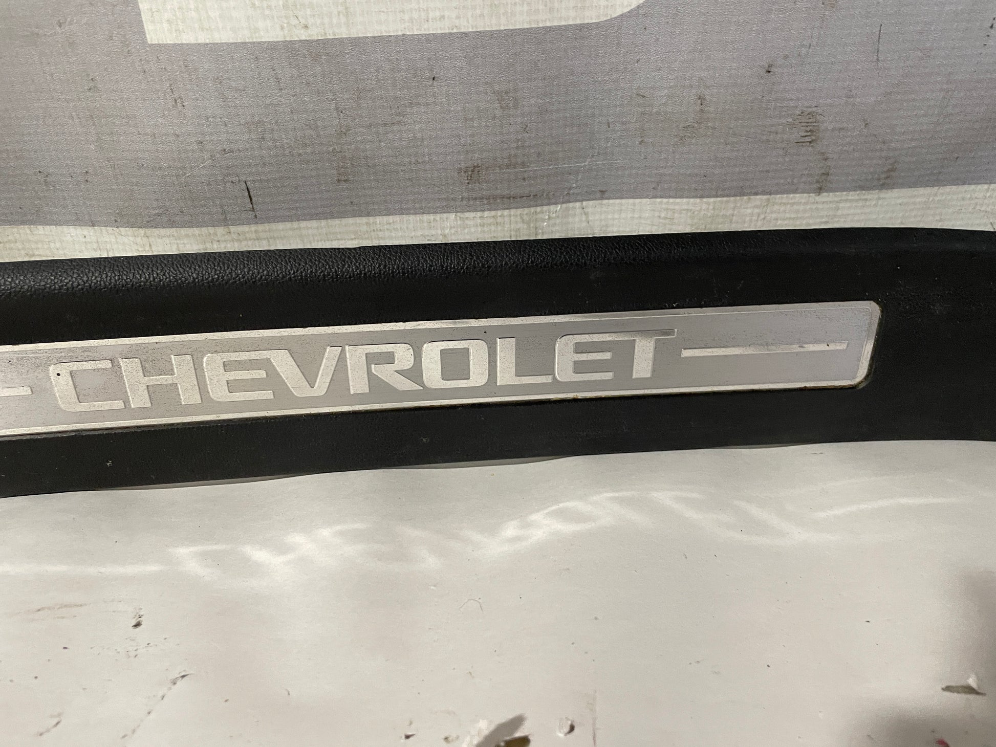 2018 Chevy Suburban LT Front LH Driver Door Sill Plate OEM - Day's Parts Yard