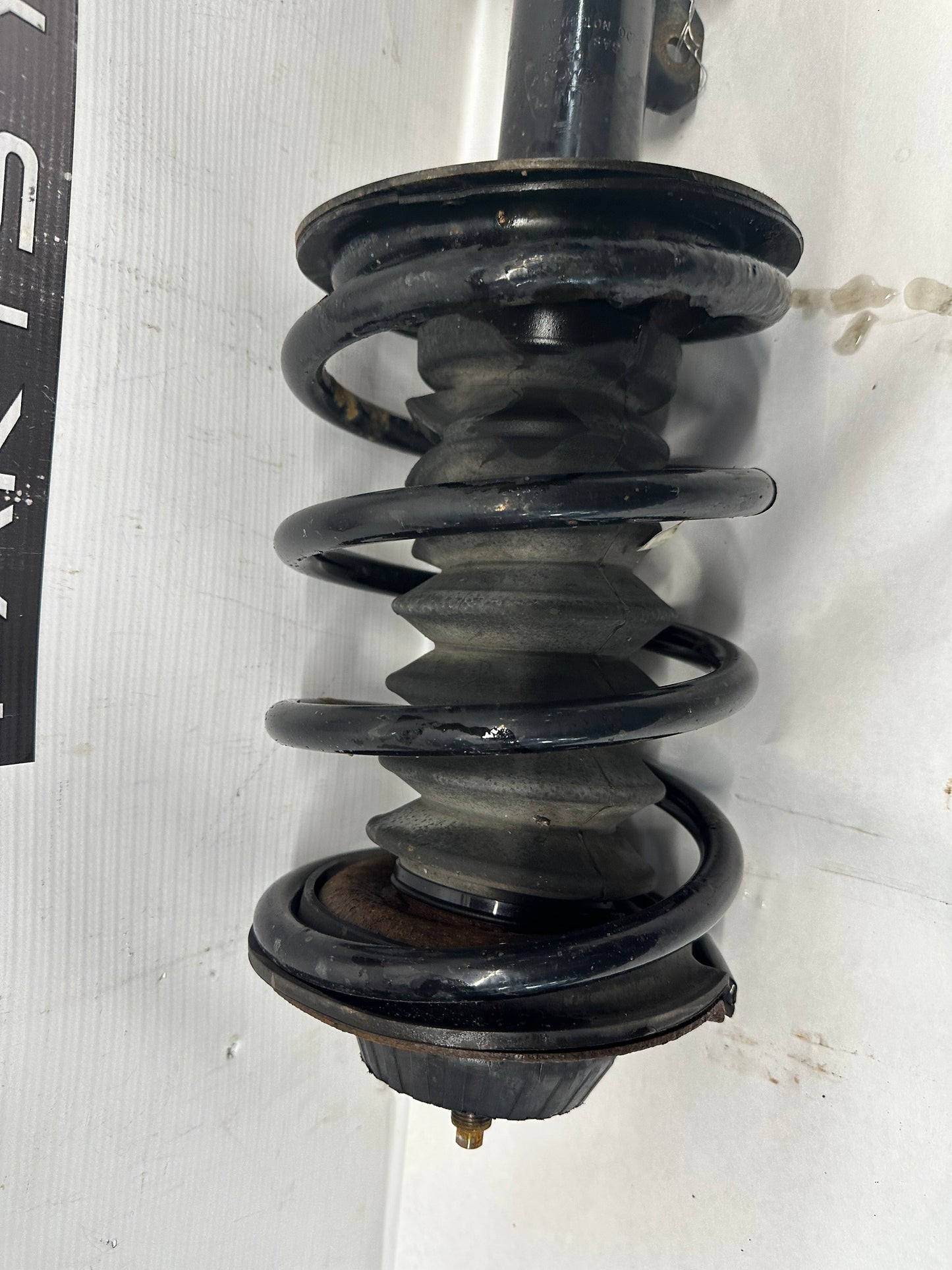 2014 Chevy Caprice PPV LH Driver Front Strut Assembly OEM - Day's Parts Yard
