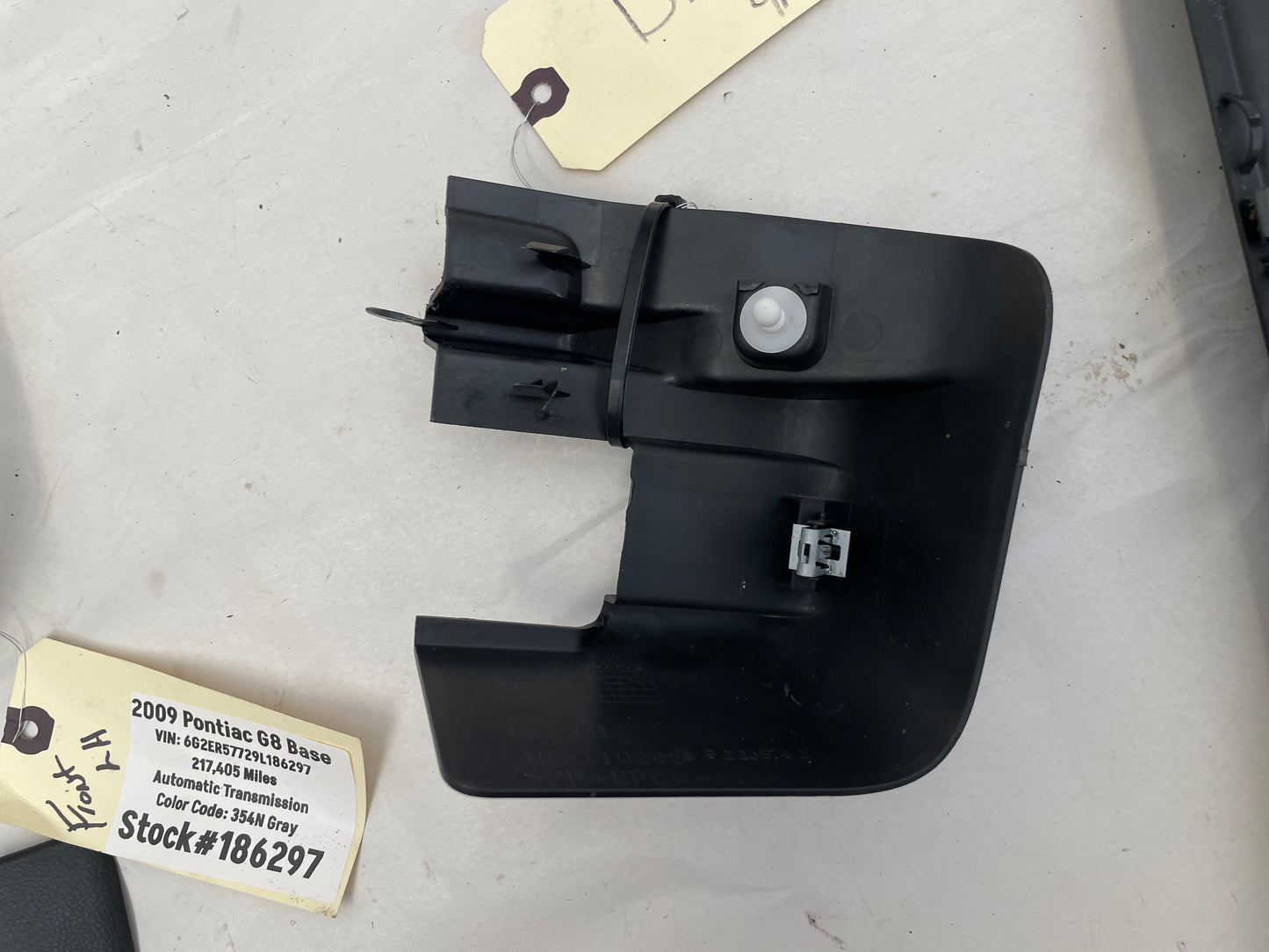 2009 Pontiac G8 Base LH Driver Seat Track Trim Set OEM - Day's Parts Yard