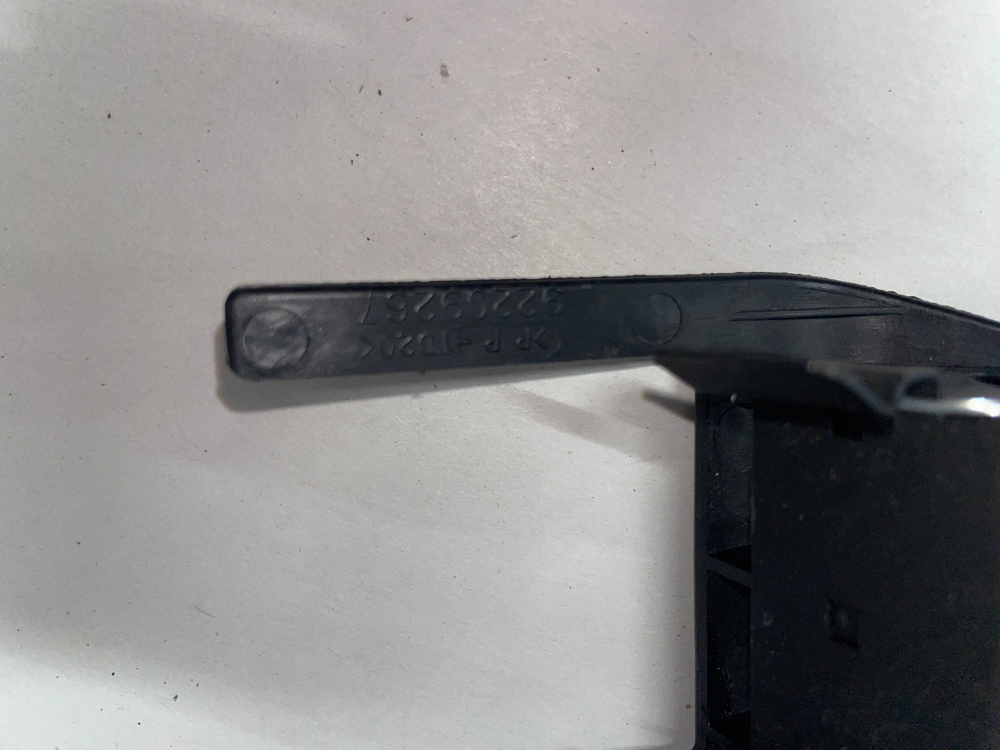 2006 Pontiac GTO RH Passenger Seat Track Bolt Cover OEM - Day's Parts Yard