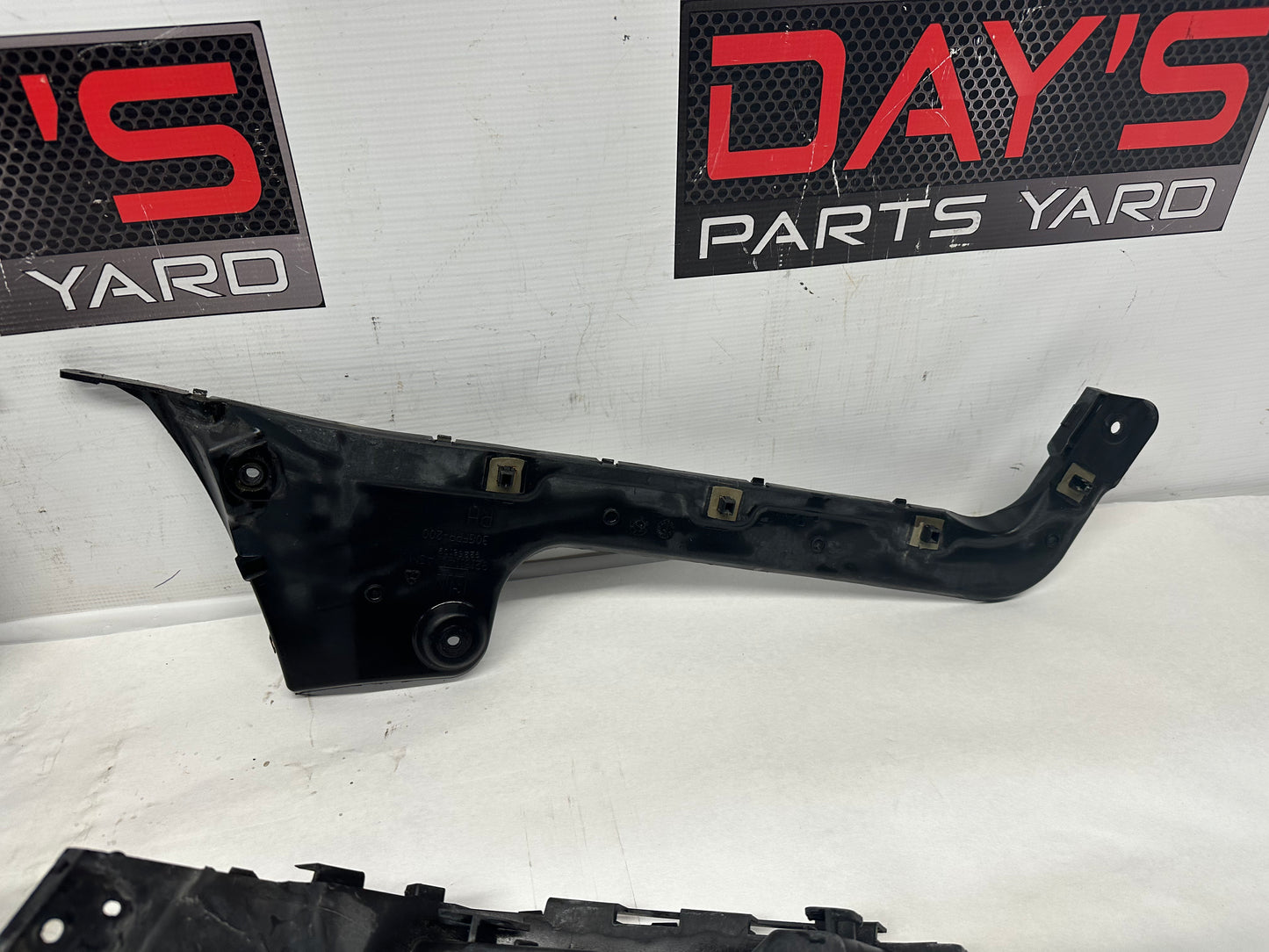 2014 Chevy Caprice PPV RH & LH Rear Bumper Guide Brackets Mounts OEM - Day's Parts Yard