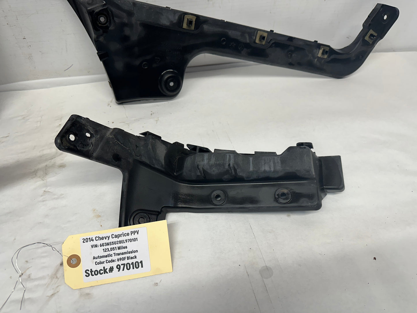 2014 Chevy Caprice PPV RH & LH Rear Bumper Guide Brackets Mounts OEM - Day's Parts Yard
