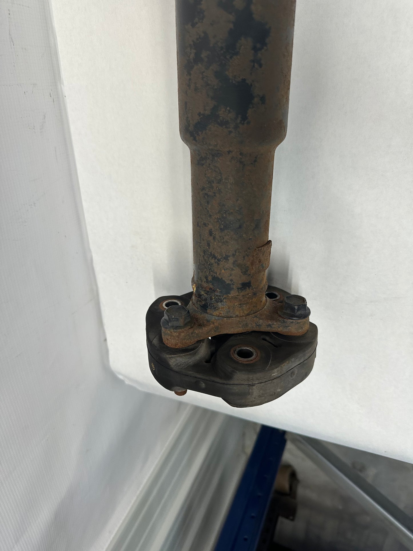 2014 Chevy Caprice PPV Drive Shaft Driveshaft OEM - Day's Parts Yard