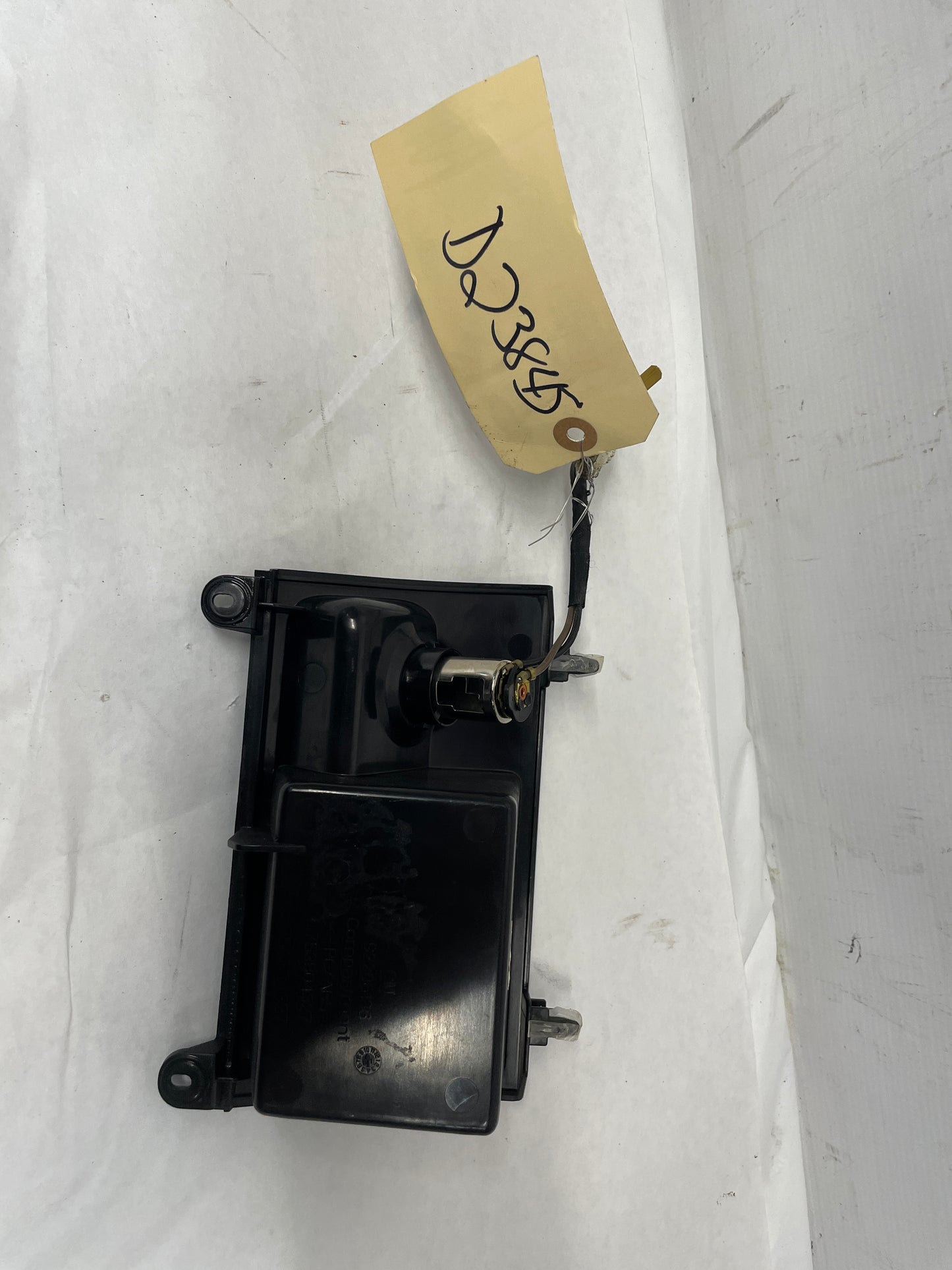 2008 Pontiac G8 GT Lower Radio Center Console Storage Cubby Compartment Assembly OEM - Day's Parts Yard