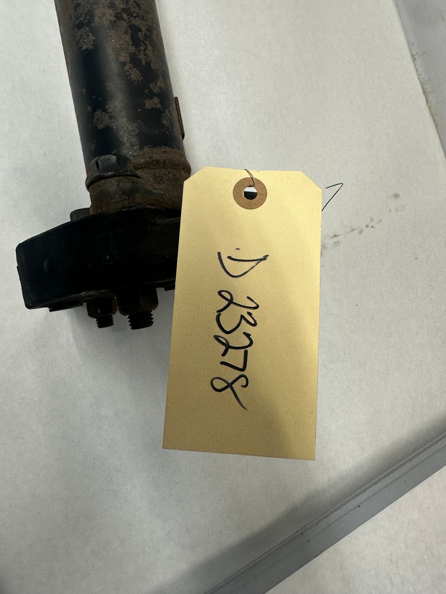 2014 Chevy Caprice PPV Drive Shaft Driveshaft OEM - Day's Parts Yard