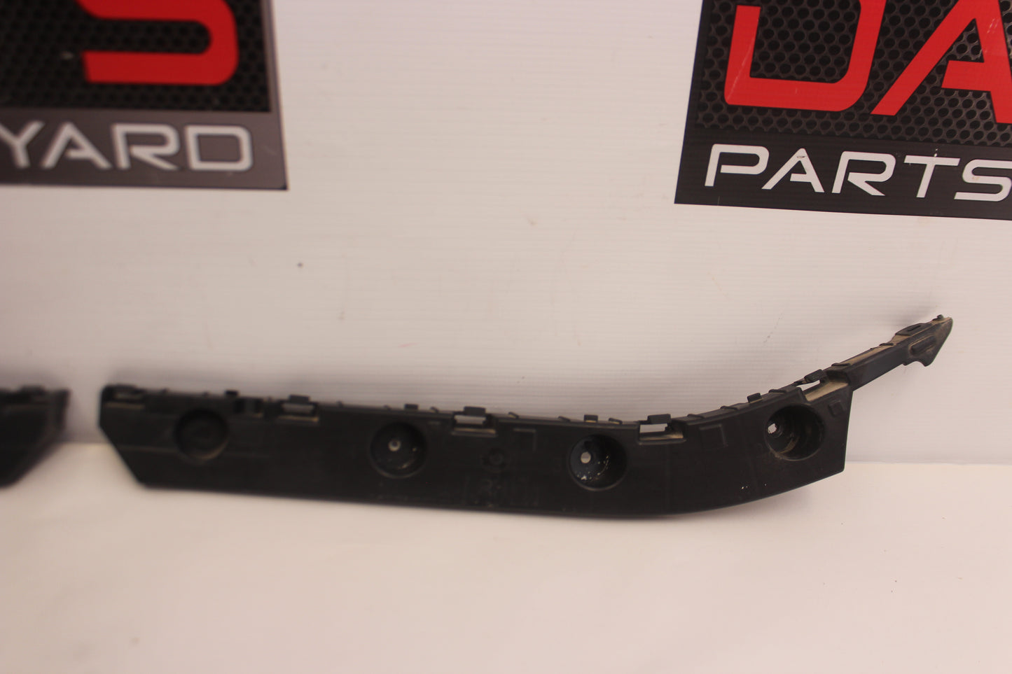 2021 Chevy Camaro SS RH & LH Rear Bumper Retainer Brackets OEM - Day's Parts Yard