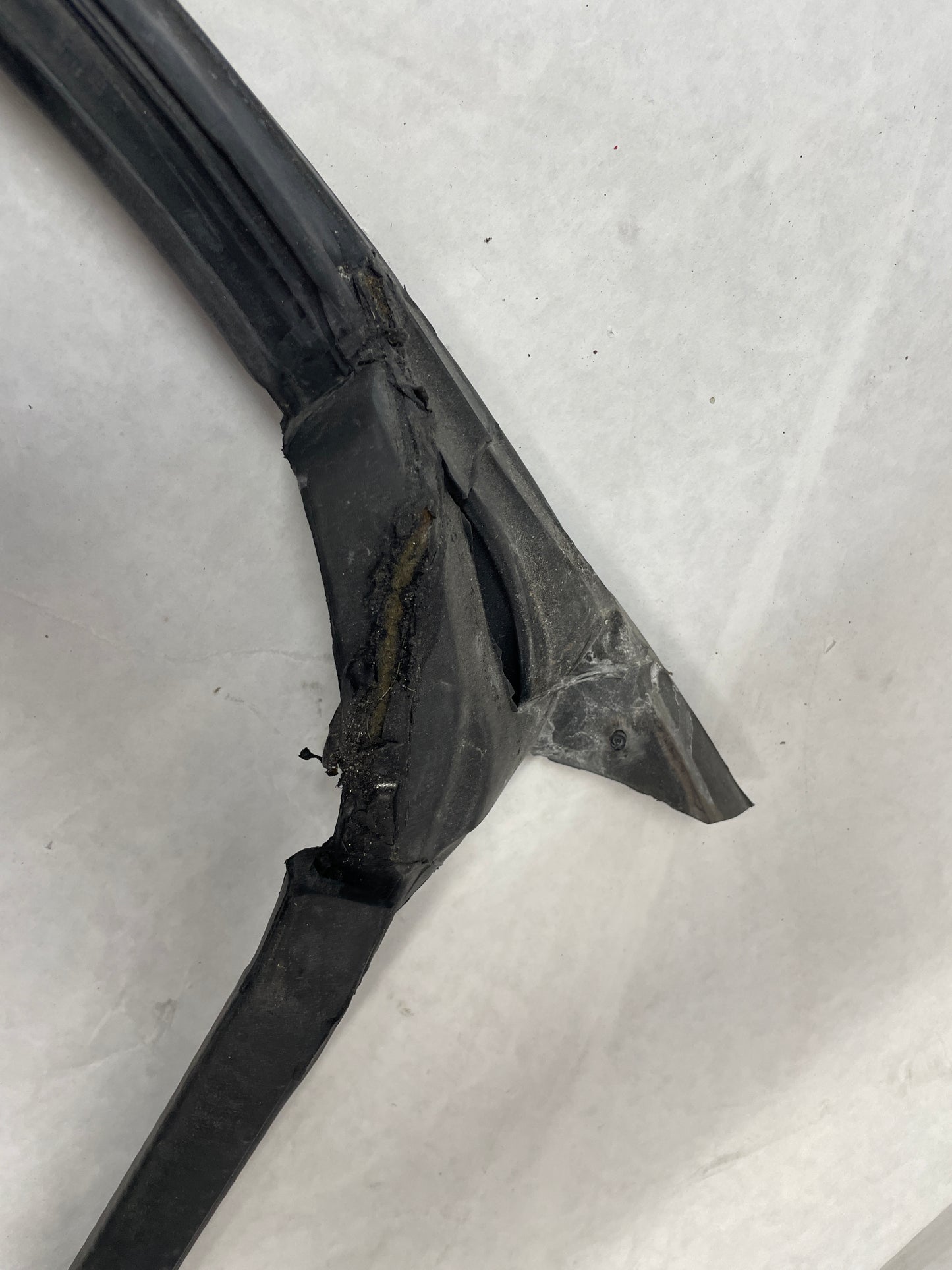 2002 Chevy Camaro Z28 LH Driver Door Weather Strip Seal OEM - Day's Parts Yard