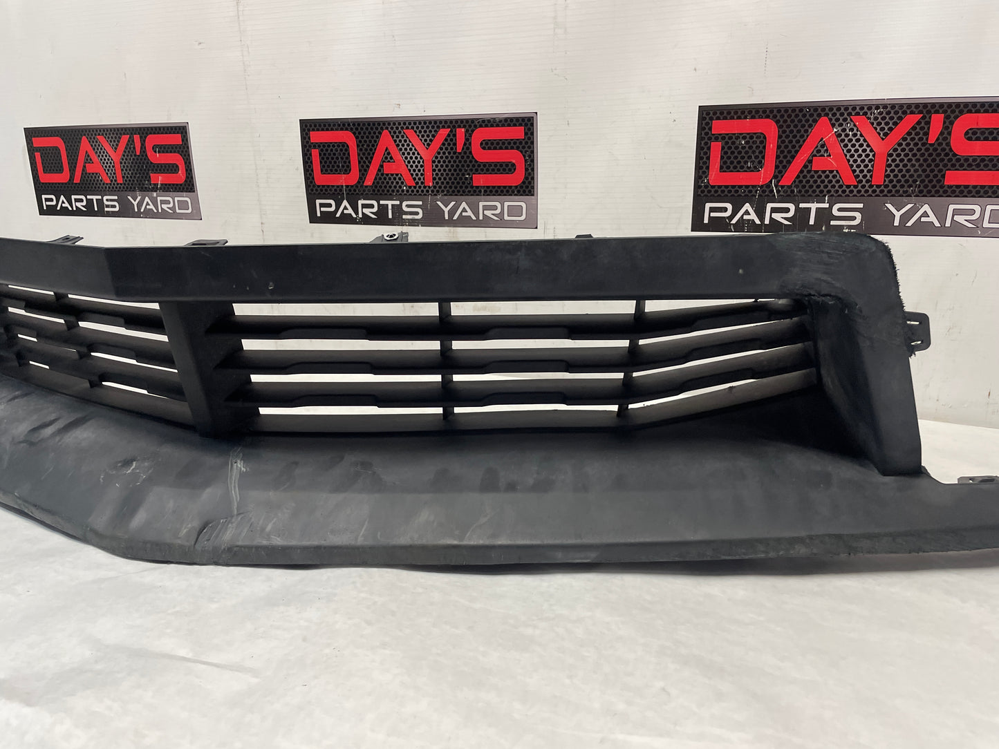 2014 Chevy Camaro ZL1 Front Bumper Fascia Lower Grille Cover OEM - Day's Parts Yard
