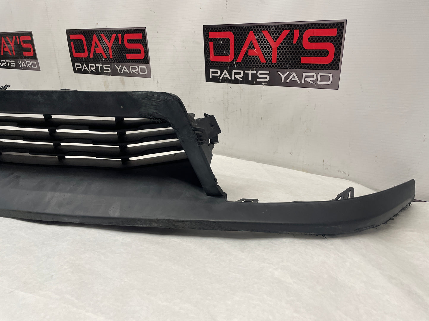 2014 Chevy Camaro ZL1 Front Bumper Fascia Lower Grille Cover OEM - Day's Parts Yard