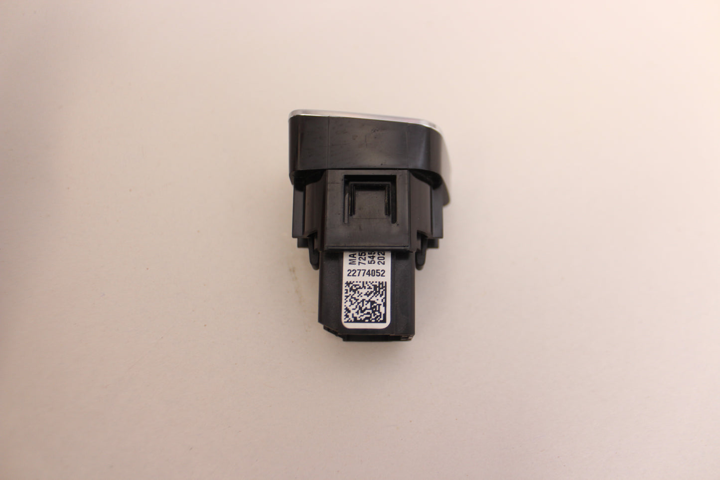 2017 Chevy Camaro SS 1LE Engine Start Button OEM - Day's Parts Yard