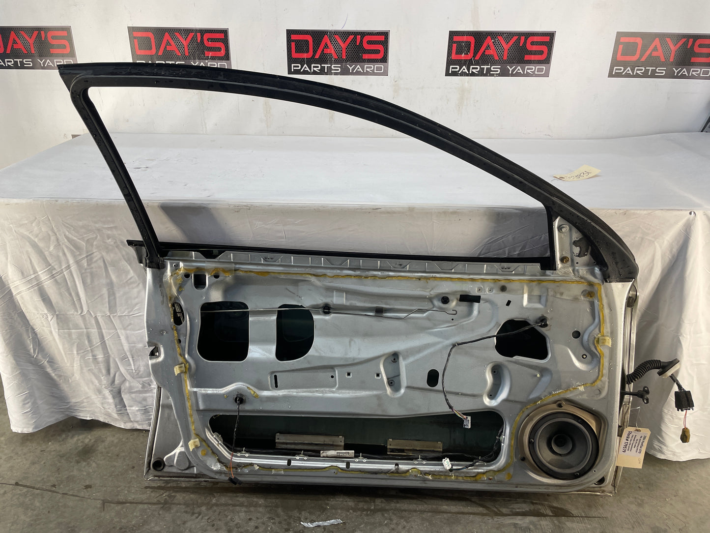 2004 Pontiac GTO LH Driver Front Exterior Door OEM Silver