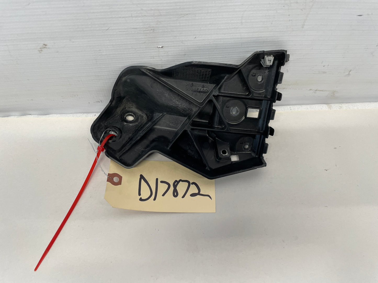2017 Chevy SS Sedan RH Passenger Fender Bumper Bracket OEM - Day's Parts Yard
