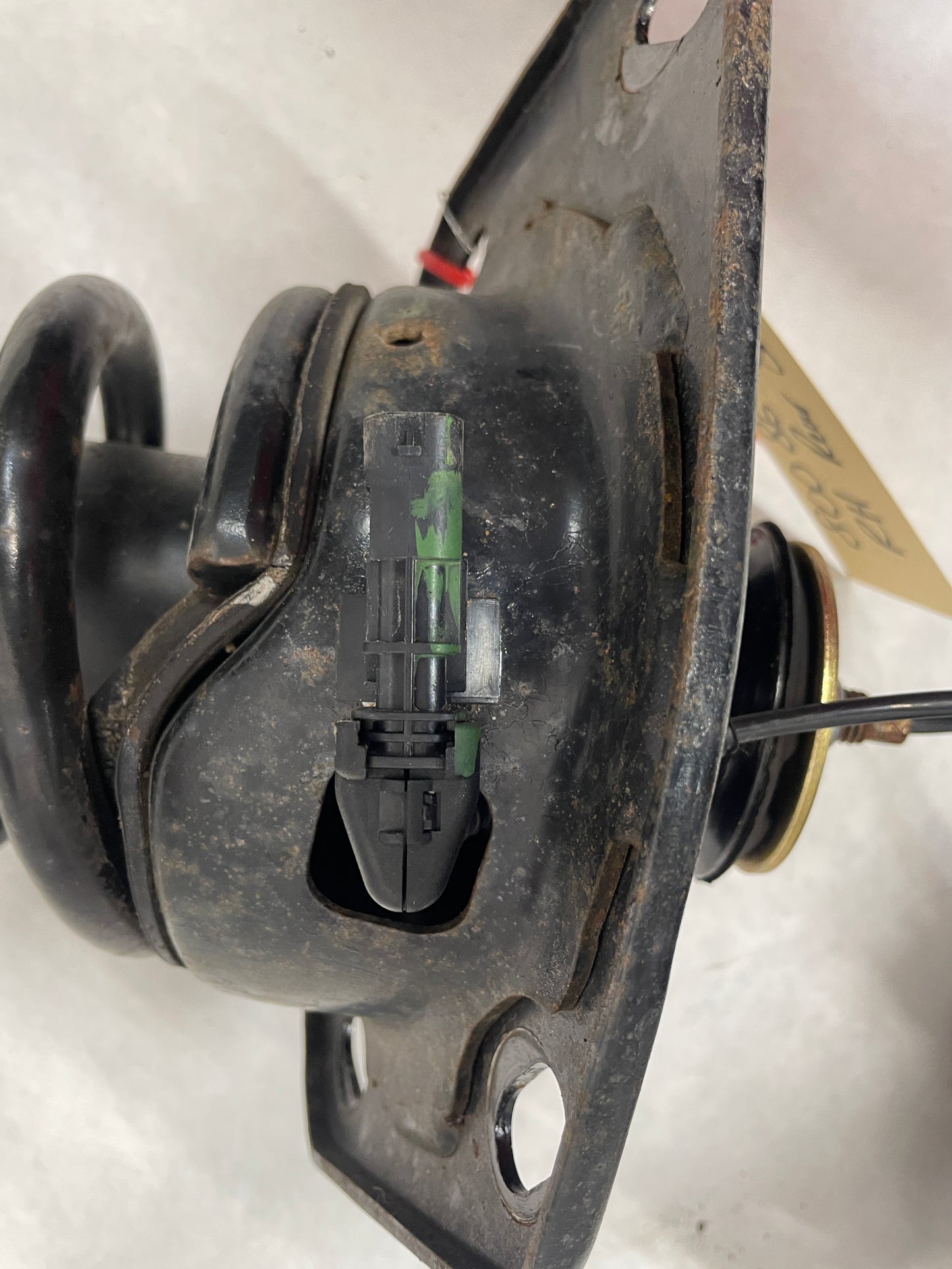 2014 Chevy Camaro ZL1 Convertible RH & LH Rear Magnetic Ride Shock Strut Absorbers OEM - Day's Parts Yard