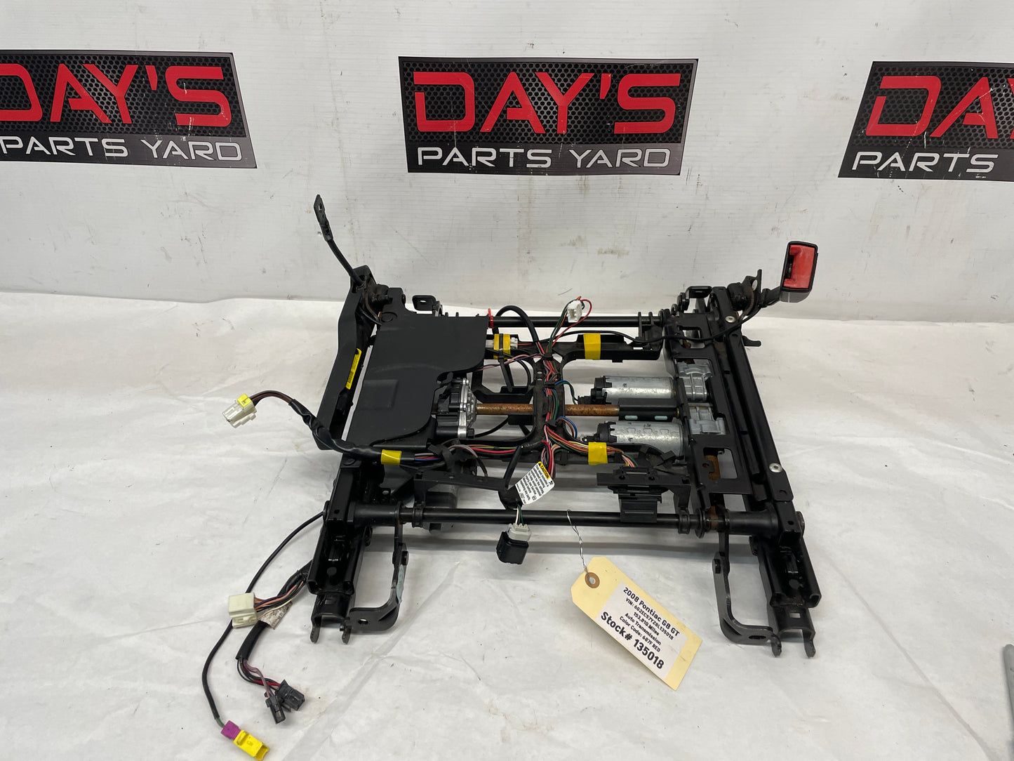 2008 Pontiac G8 GT RH Passenger Front Seat Track Electric Frame Motors OEM - Day's Parts Yard