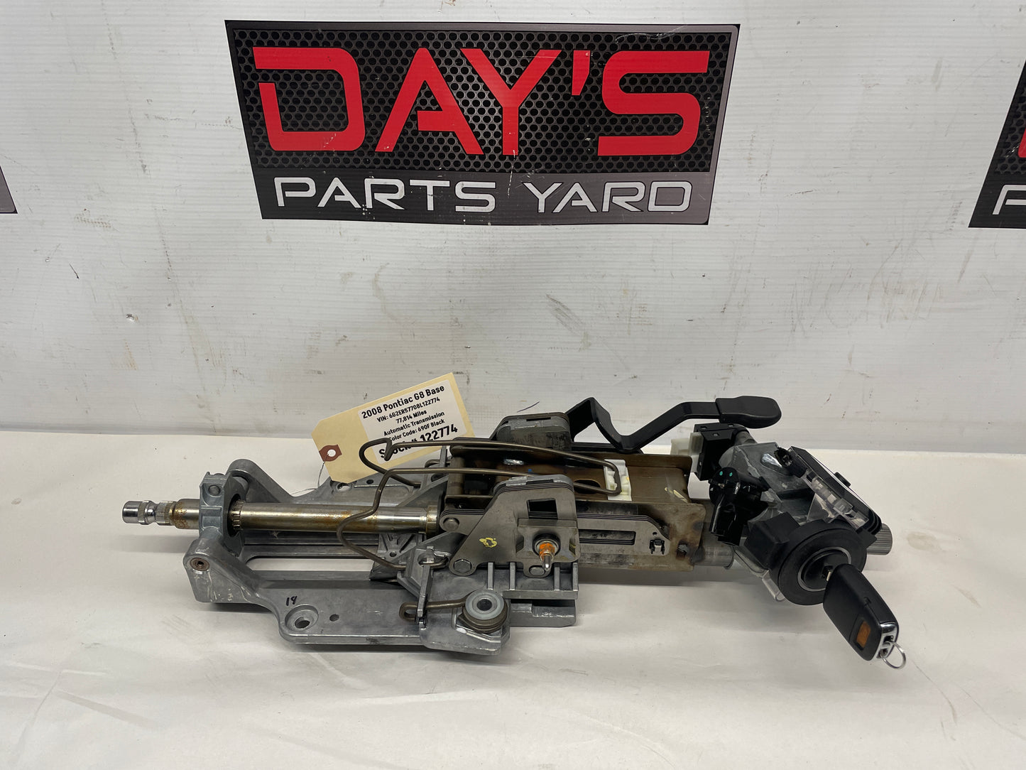 2008 Pontiac G8 Steering Column w/ Key Assembly OEM - Day's Parts Yard