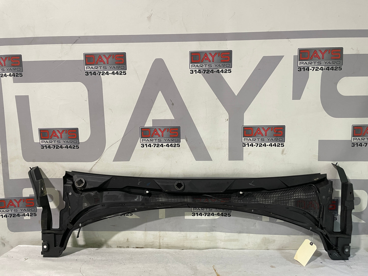 2017 Cadillac ATS-V Coupe Front Windshield Upper Cowl Vent Panel OEM - Day's Parts Yard