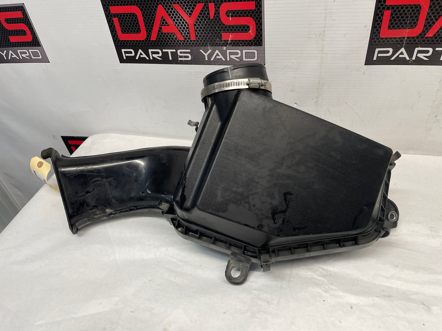 2008 Pontiac G8 GT Factory OEM Air Intake Assembly - Day's Parts Yard