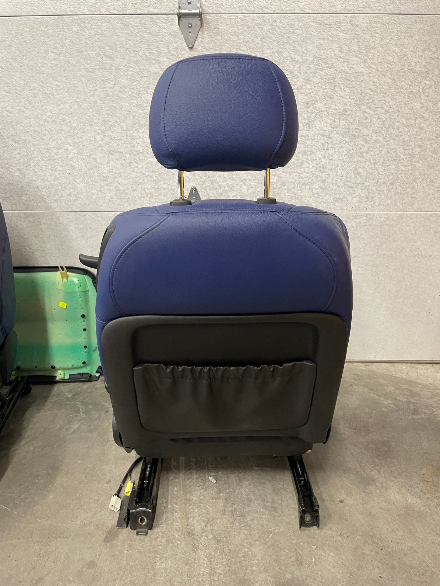 2005 Pontiac GTO Blue Interior Set Seats, Door Panels, Trim Etc. OEM