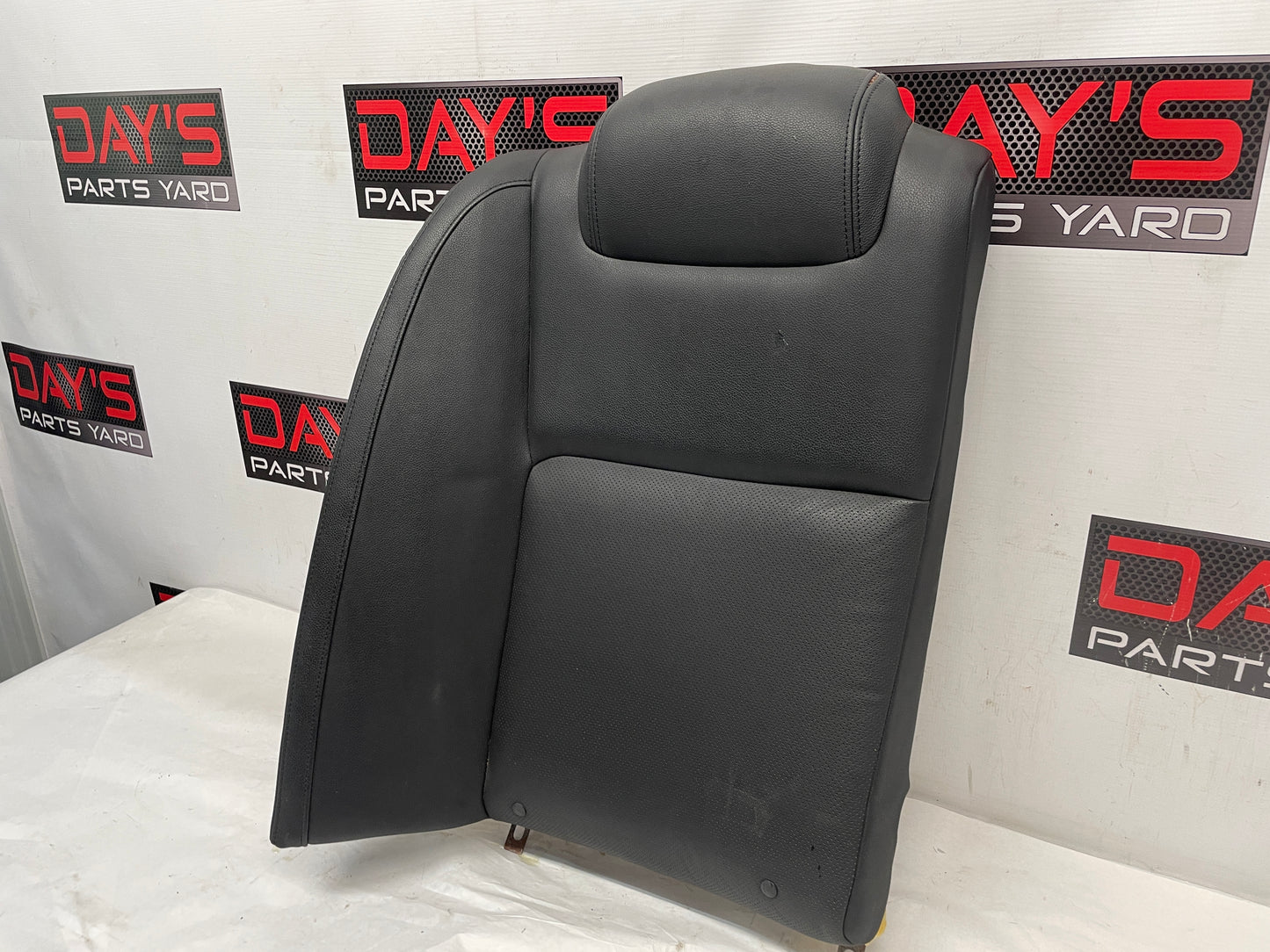 2008 Pontiac G8 GT RH Passenger Rear Upper Seat Section OEM - Day's Parts Yard