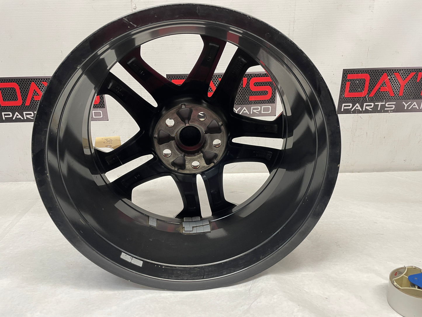 2016 Chevy SS Sedan Factory OEM Front Wheel 19x8.5 OEM - Day's Parts Yard