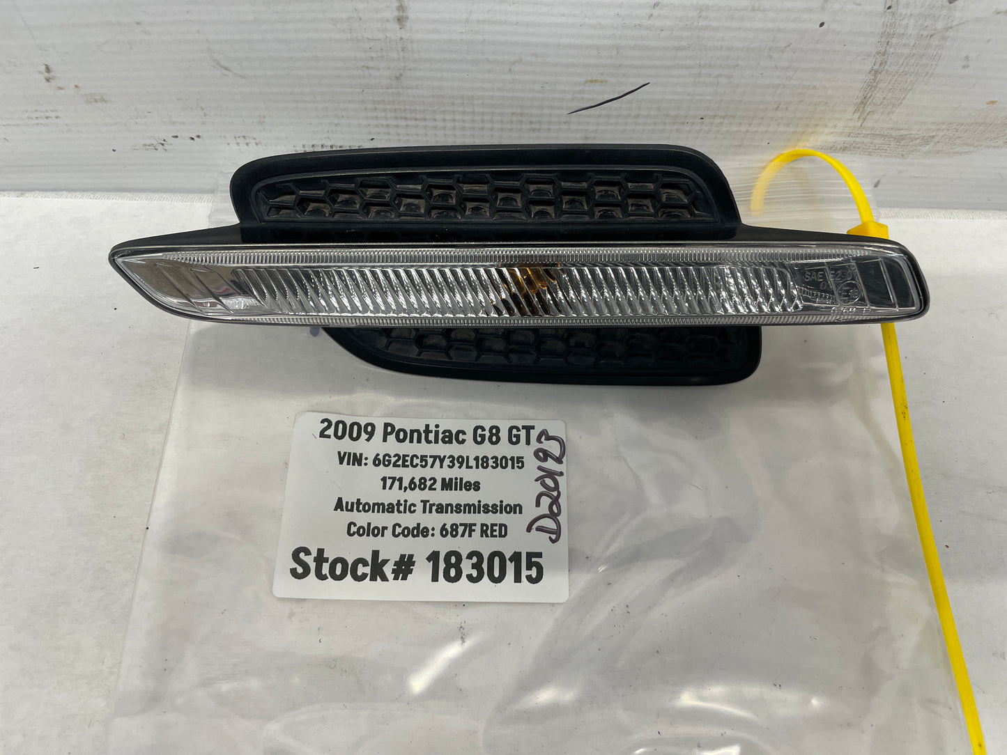2009 Pontiac G8 GT LH Driver Front Fender Marker Light OEM - Day's Parts Yard