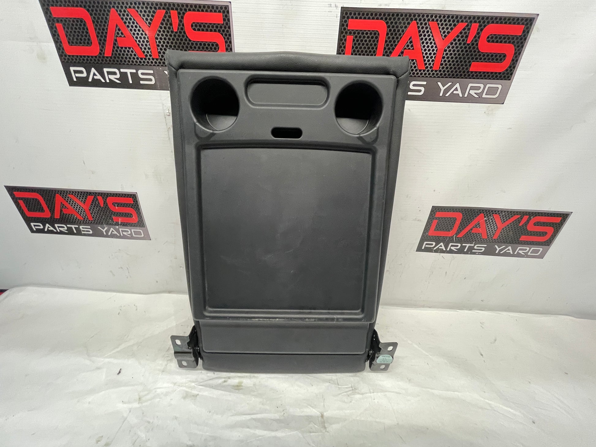 2008 Pontiac G8 GT Rear Middle Center Upper Folding Seat OEM - Day's Parts Yard