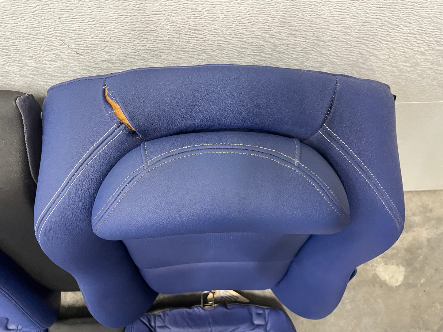 2005 Pontiac GTO Blue Interior Set Seats, Door Panels, Trim Etc. OEM