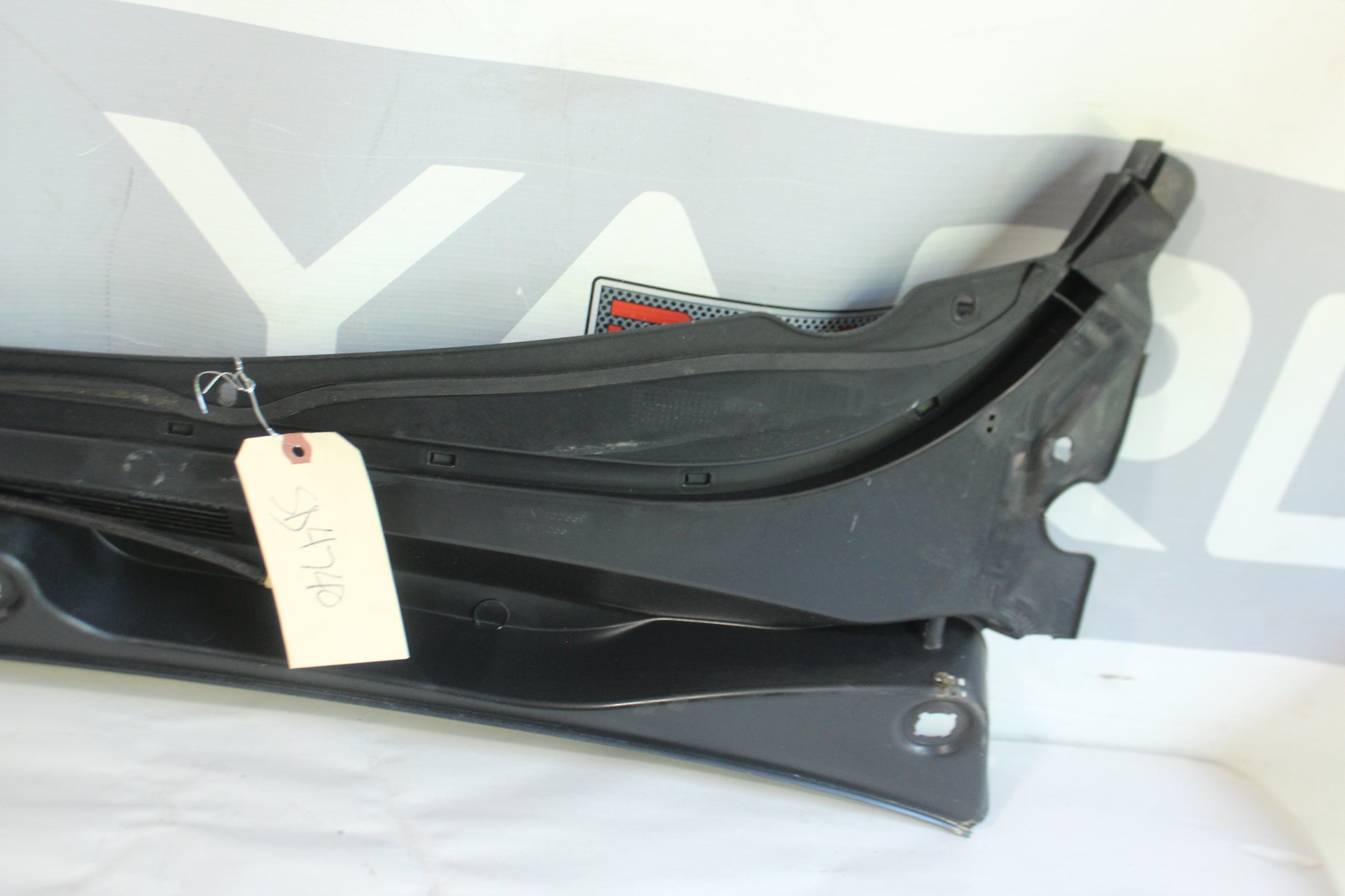 2018 Cadillac CTS-V Windshield Wiper Cowl OEM - Day's Parts Yard