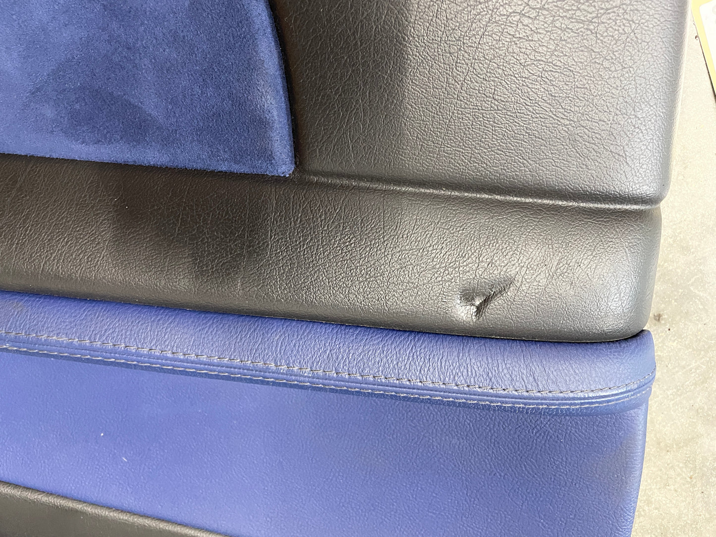 2005 Pontiac GTO Blue Interior Set Seats, Door Panels, Trim Etc. OEM